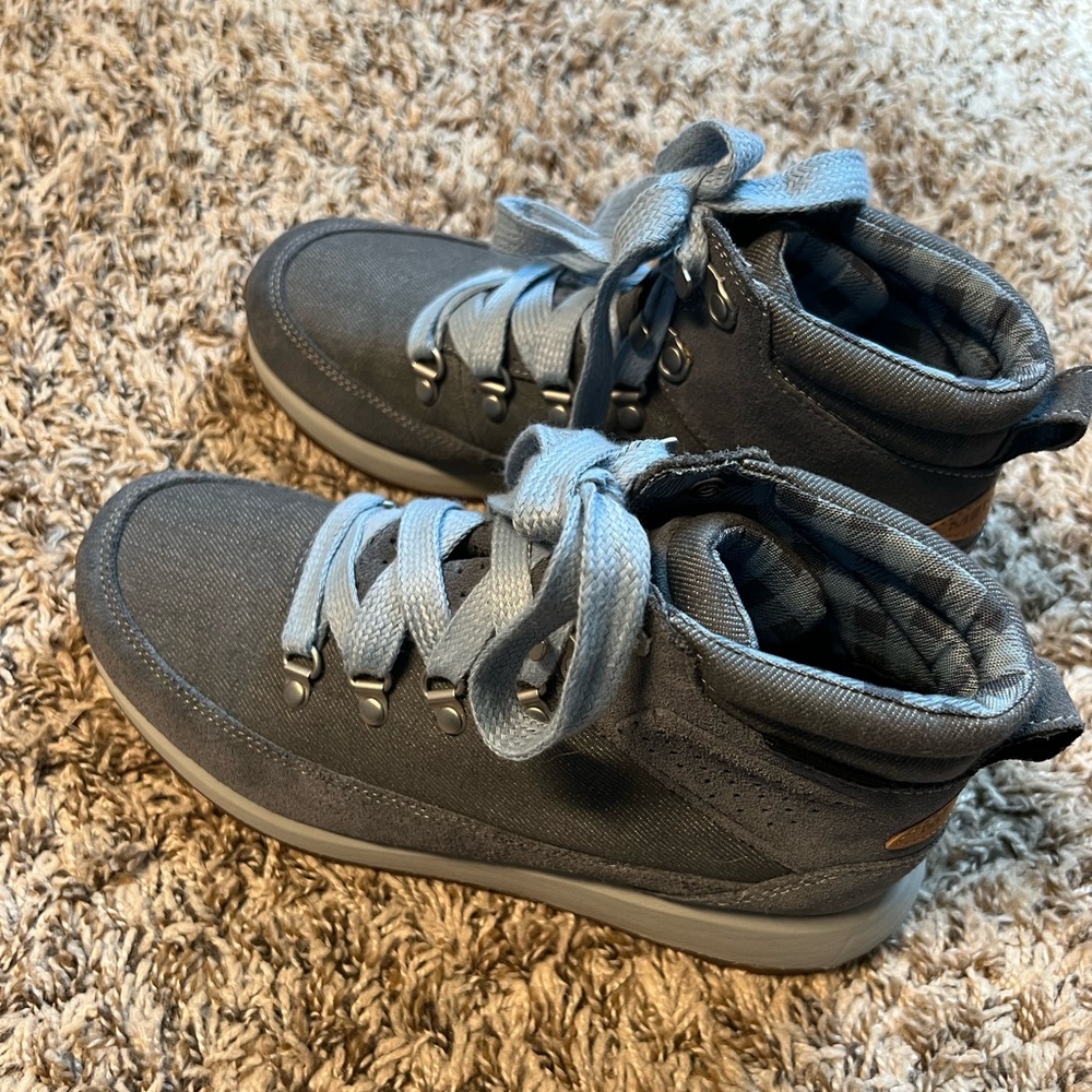 Merrell Ashford Classic Chukka Boot - Picture 3 of 8